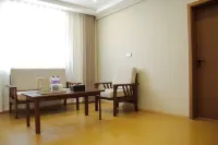 Shangqiu Shangtie Hotel - parking
