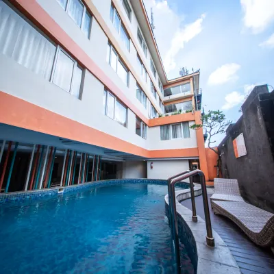 Siesta Legian Hotels near Padma