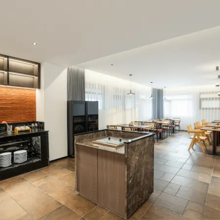 HYGGE Qieman Hotel (Hefei Sanxiaokou Old Newspaper Office)