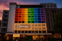 Togayther Hotel White - New
