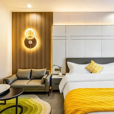 Liman Famous Apartment (Guangzhou Tianhecheng Huangcun Subway Station) Các khách sạn gần Hoàng Thôn