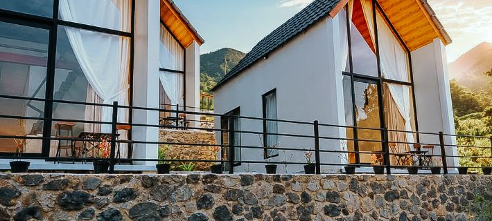 Kaluna Villa Dieng ウォノソボのホテル