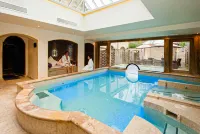 Montigo Resorts Somerset at Charlton House - Pools