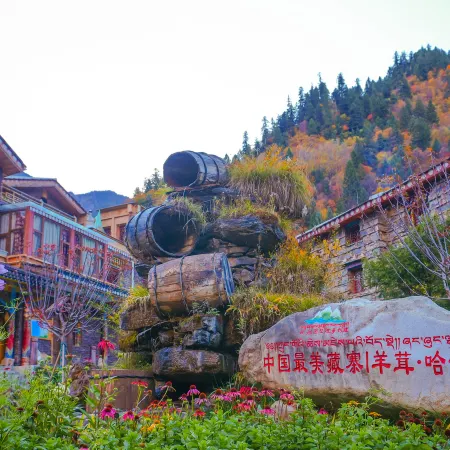 Yang Yuhade China's most beautiful Tibetan village