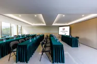 Borrman Sunshine Panorama Selected Hotel (Shanwei Ermalu Food Street) - Business