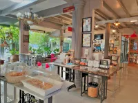 Qoo Hotel - breakfast