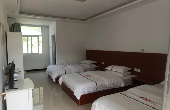 徽姑娘新雲農家小院