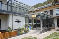 Qinling Mountain Residence