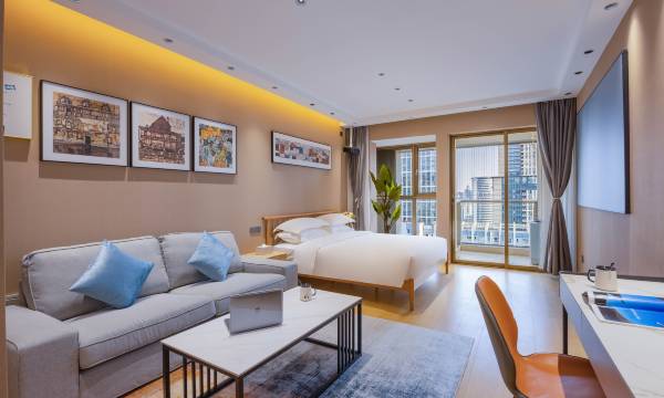 Lizhi Apartment (Kunming Hang Lung Plaza Qicai Gate)