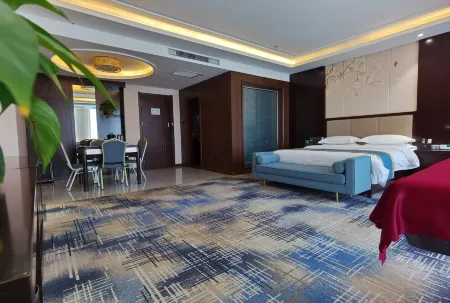 Intercontinental Hotel Отели в г. Юймен