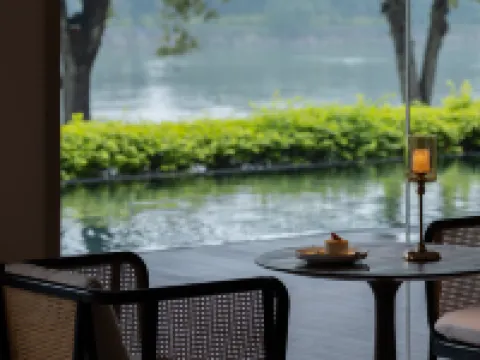 Li River CIAO Hotel( Guilin Elephant Trunk Hill) Hotels in Guilin