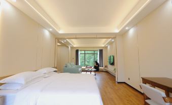 Shennongjia Linqi Shanshu Hotel