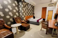Marilyn Hotel Serpong Hotel di Serpong Utara