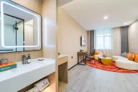 Jifeng International Hotel (Kashgar Ancient City International Convention and Exhibition Center) Hotels near Xiang Fei Park