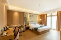 Hualong Hotel