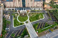 Linyi Brook Garden Hotel (Wuyuan Toni Black Square) - parking