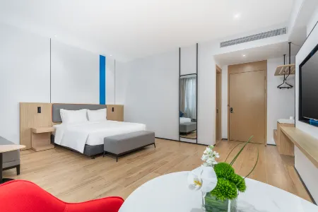 Holiday Inn Express Wenchang Отели в г. Вэньчан