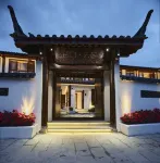 Liubai Yunqi Hotels in Lijiang