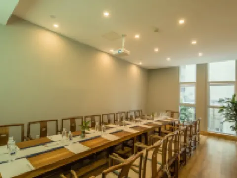 YOLO Skyline Riverview Designer Hotel (Chongqing Jiefangbei Hongyadong Branch) Hotels in Chongqing