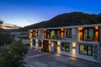 Lanxi Villa·Family vacation·Private hot spring and luxurious hotel Hotels near Qingliang Valley Scenic Area