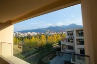 Taibai Mountain is not late · Riverside Pool Home - 3 ดาว