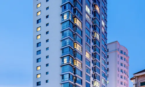 Dandong Young Hotel