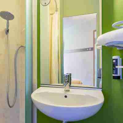 B&B Hotel Strasbourg Nord Artisans Rooms