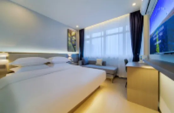 7Days Inn Hotel (Zhoukou Wuyi Square City Central Hospital)