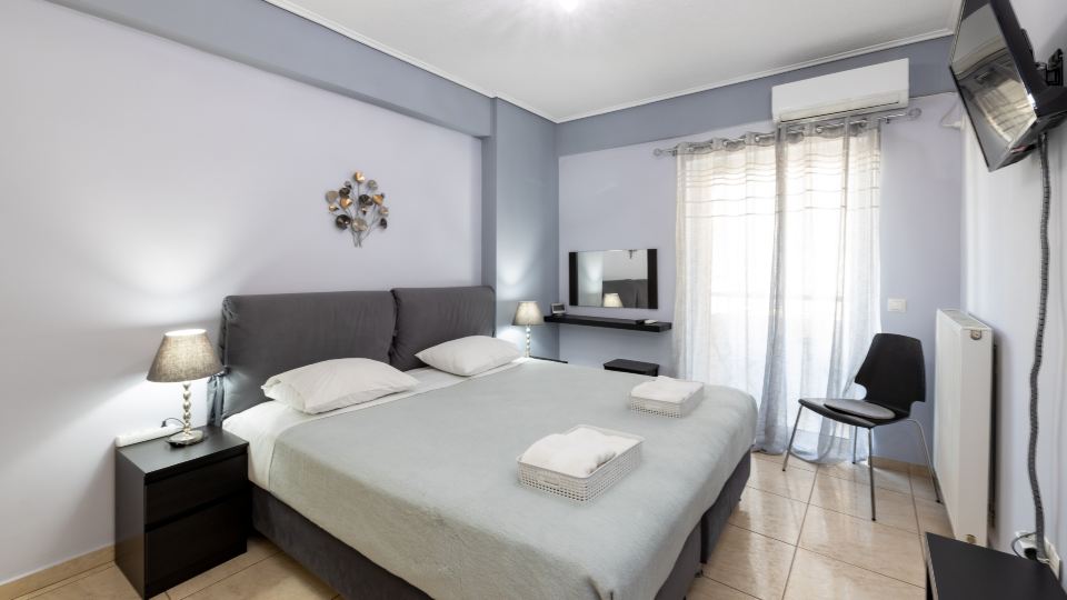 A&J Apartments or Rooms Athens airport