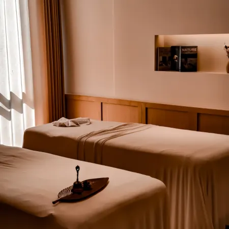 Li River CIAO Hotel( Guilin Elephant Trunk Hill)