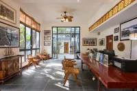 Floral Hotel · Banyan Bower Yard Hotel (R&F Ocean Culture City Store)