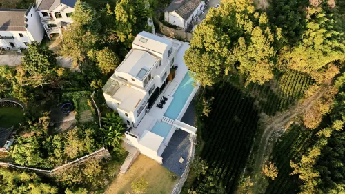 Sulin · Infinity Pool Designer Homestay (Longwangshan Drifting Shop) - กระท่อม