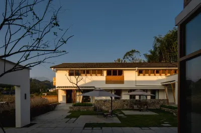 Fangtang Qingshantai Homestay Hotels in Pengzhou
