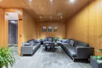 Ziyueqi Light Luxury Hotel (Meishan East Station Wanda Plaza)