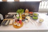 My BanLao Hotel - servizio colazione