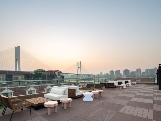 yihotel (Shanghai Lujiazui Riverside Center Expo Park Branch)