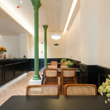 Tanjiu Hotel (Zhanggongqiao Food Street, Leshan Giant Buddha Scenic Area Branch)