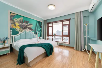 Dalian south China Plaza Hotel apartment Hotel di Huanan Square and Jinsanjiao Commercial Circle
