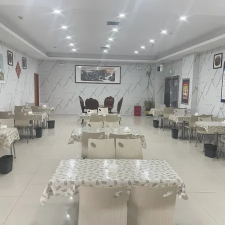 Xiangyu Hotel (Hotian Railway Station)