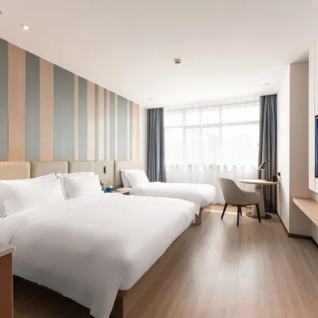 CHAMJOY Hotel (Jinhua High-Speed Rail Station Yongsheng Shopping Center)