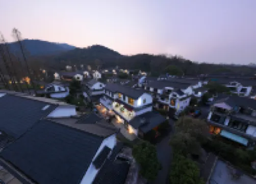 三台山郡民宿（西湖店）