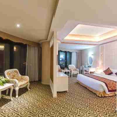 Muong Thanh Luxury Song Lam Hotel Rooms