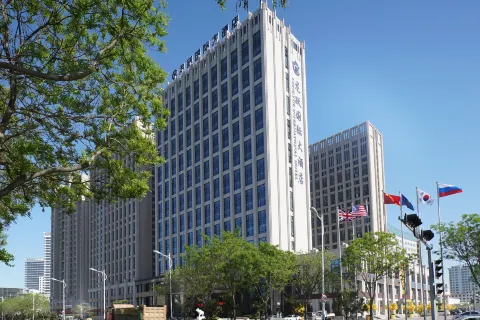Longyue International Hotel