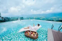 Bamboo Sapa Hotel - Rooftop Pools