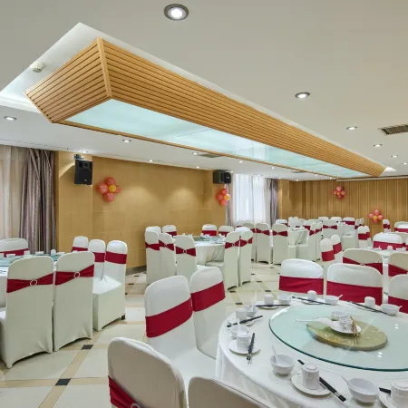 Chenggu Oriental Hotel
