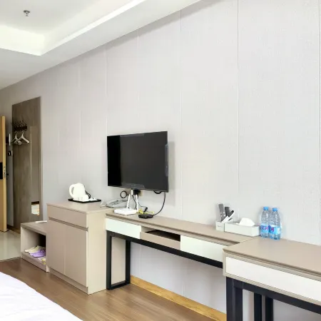 Kuqa Shanyuan Business Hotel (Kuqa Station)