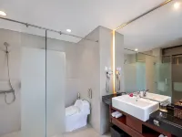 Sanur Resort Watujimbar Hotels near Renon