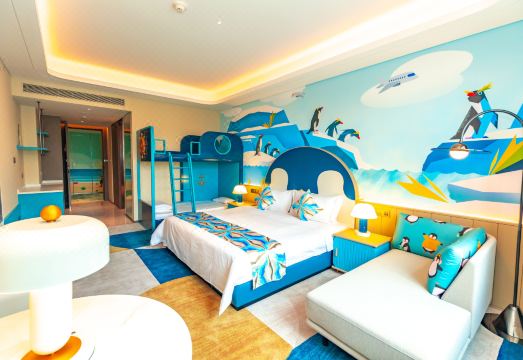 상하이 진차오 하이창 펭귄 리조트 호텔 로비