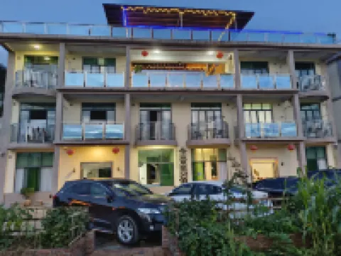 Taohua Lake Panorama Hotel Hotels near Peach Blossom Lake