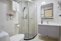 首旅如家·和頤至格酒店（慈溪杭州灣世紀城店） 鄰近精靈城自然探索樂園（世紀金源購物中心店）的酒店